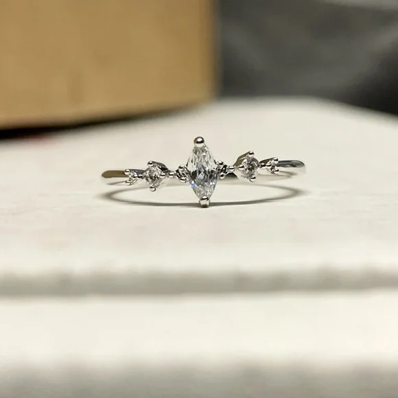 3 Stones Minimalist Promise Ring Marquise Cut - Picture 5 of 10